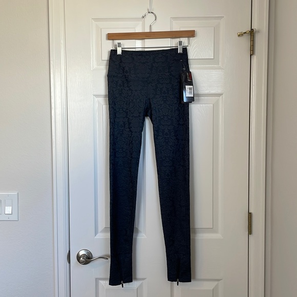 NWT Studio By Capezio Ludmila Leggings - Picture 2 of 5